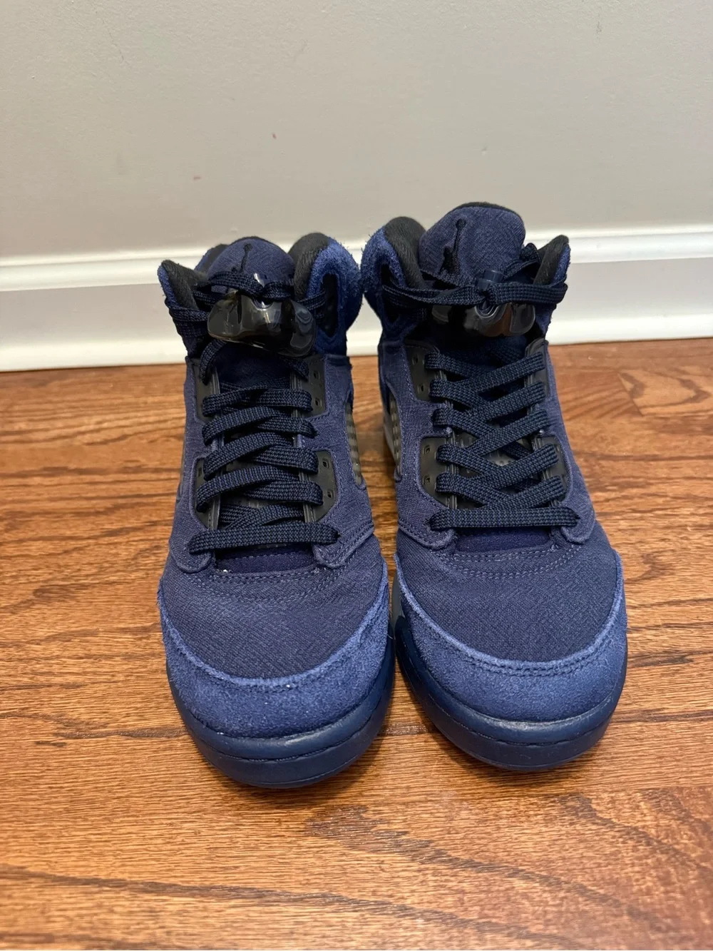 Jordan Kids Navy Blue and White Retro Sneakers